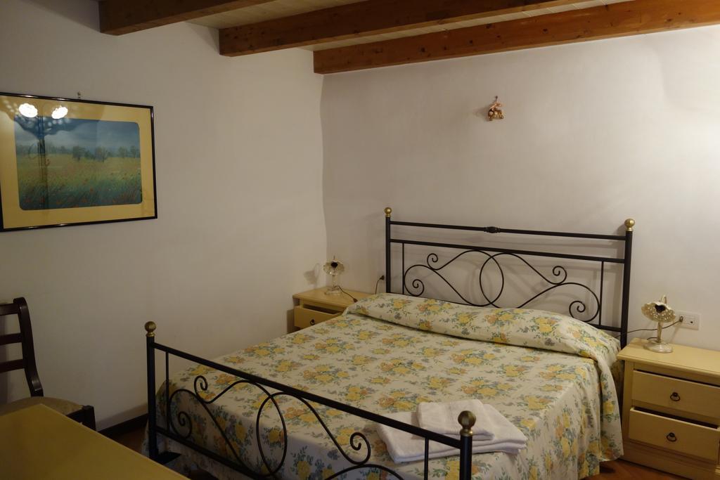 B&B Al Duomo Mola di Bari Szoba fotó
